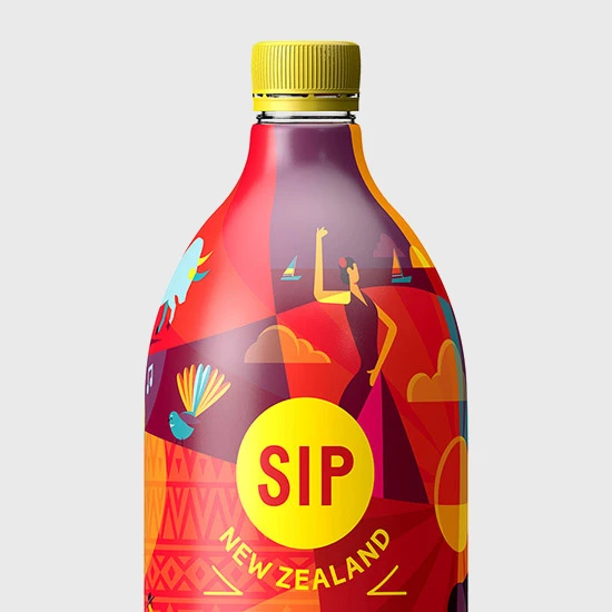 Sip Sangria's bottle packaging illustrated by Simon Shaw.